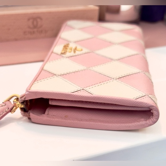 Pink Prada Wallet - Picture 3 of 10
